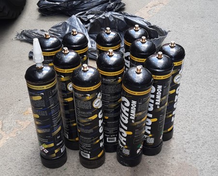 Gas canisters